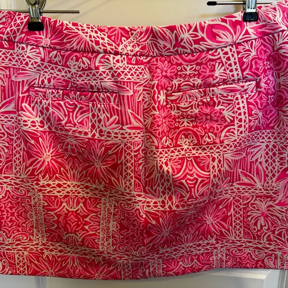Lilly Pulitzer matching skort/shirt set. - Picture 5 of 8